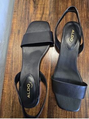 Aldo Dorenna Black Leather Square Toe Sandals With Low Block Heel Size 8.5